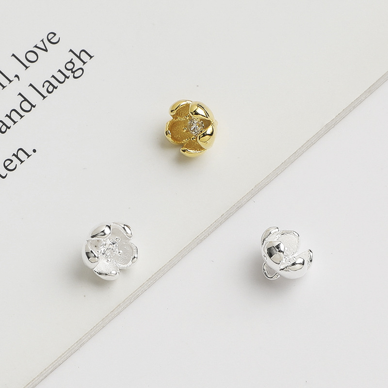 Pingente de Flor Mini em Prata - Jewelry Making In La avaliação e preço